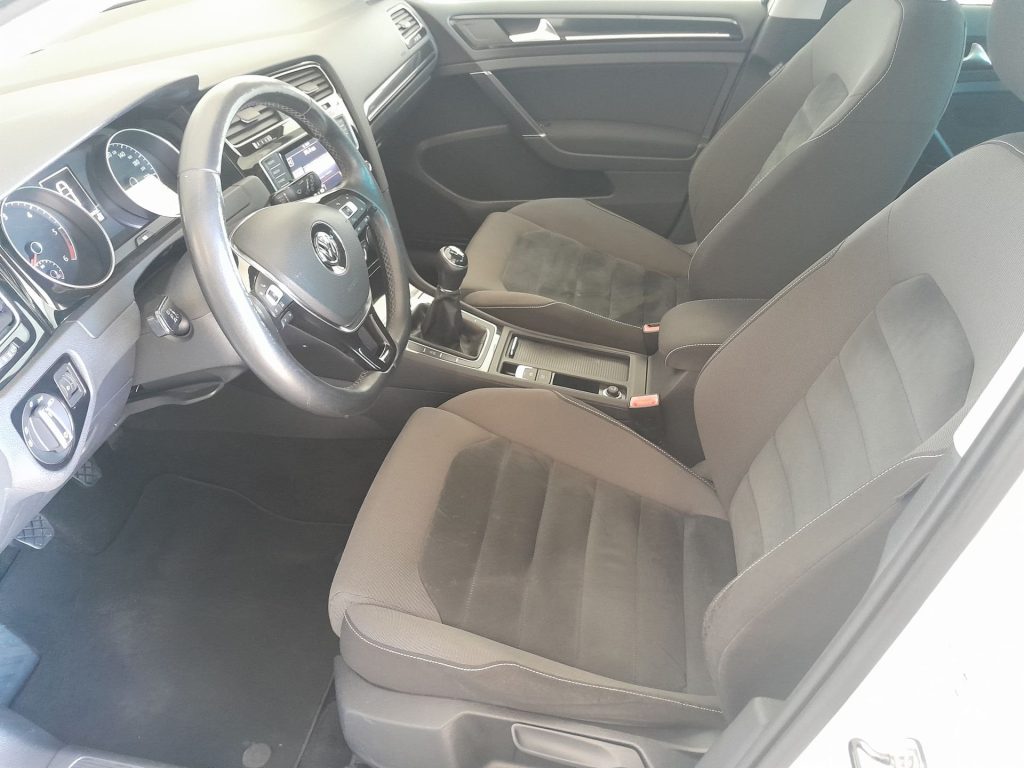 VOLKSWAGEN Golf 1.6 TDI Comfortline BlueMotionTechnology - 13