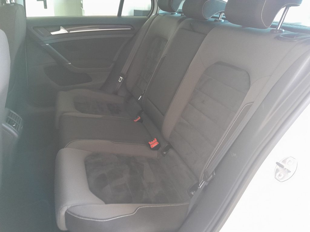 VOLKSWAGEN Golf 1.6 TDI Comfortline BlueMotionTechnology - 18