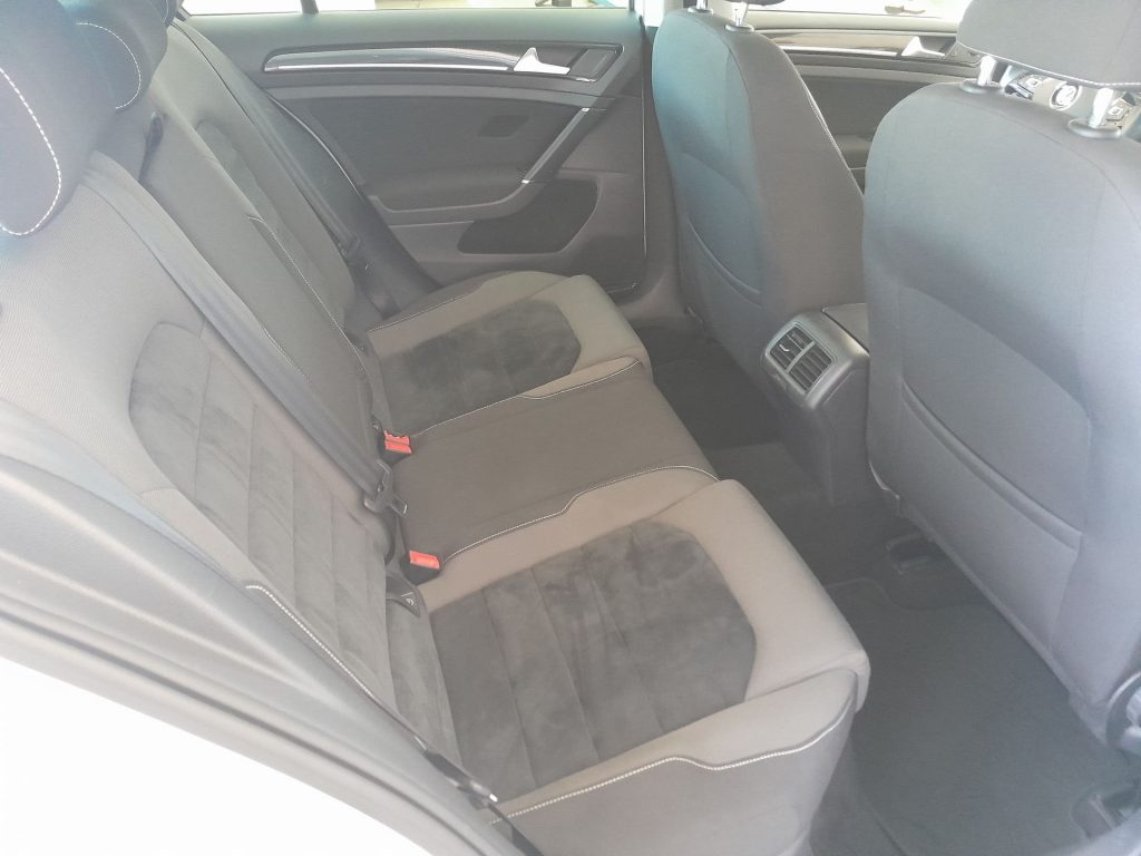 VOLKSWAGEN Golf 1.6 TDI Comfortline BlueMotionTechnology - 19