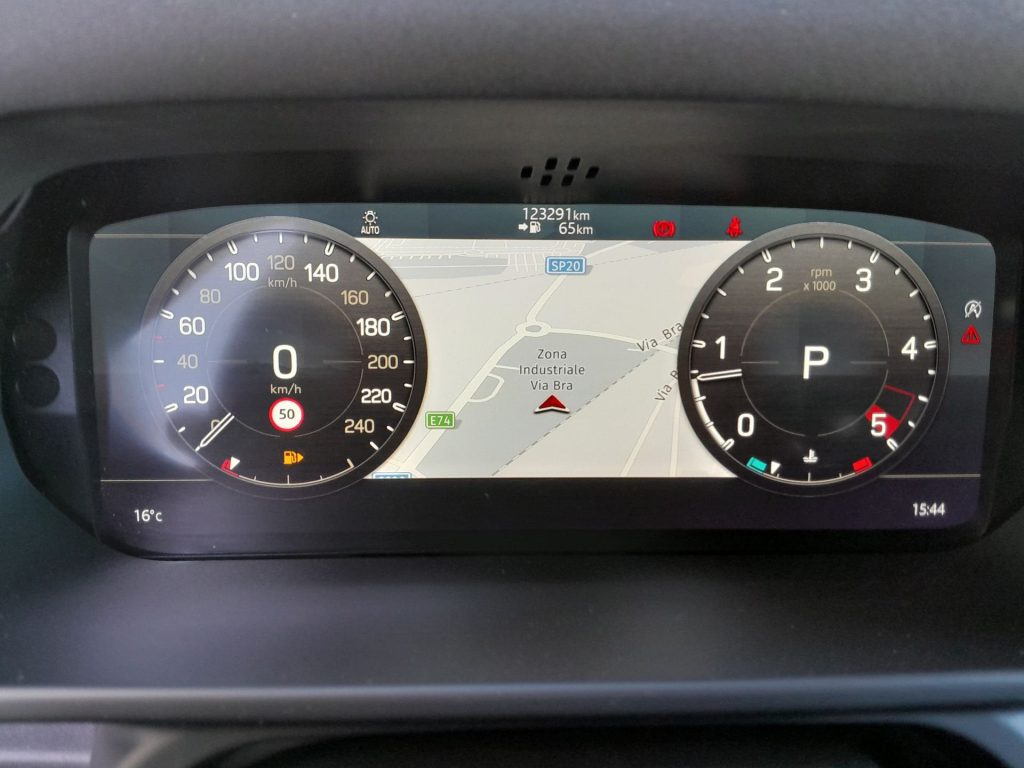LAND ROVER Defender 2.0 SD4 240 110 S AWD auto - 11
