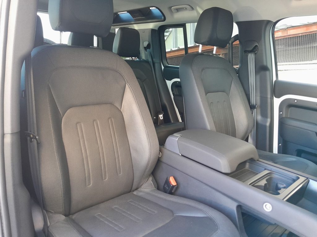 LAND ROVER Defender 2.0 SD4 240 110 S AWD auto - 18