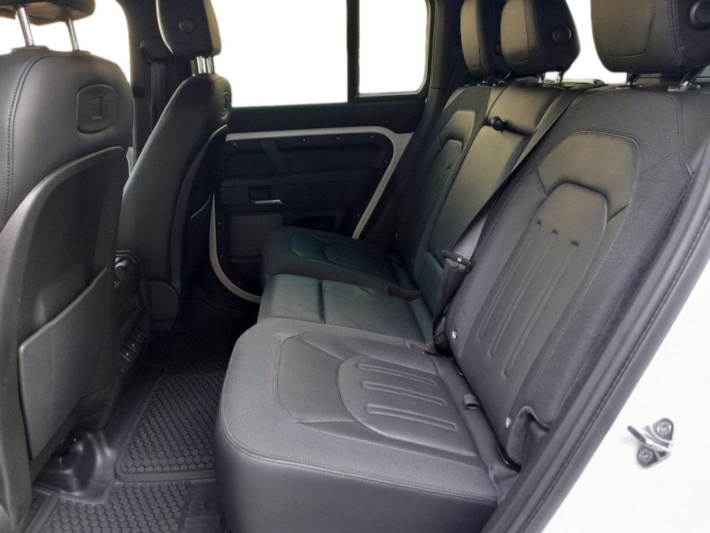 LAND ROVER Defender 2.0 SD4 240 110 S AWD auto - 33