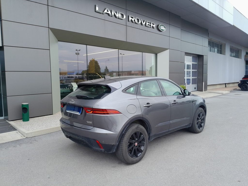 JAGUAR E-Pace 2.0D i4 150cv S - 8