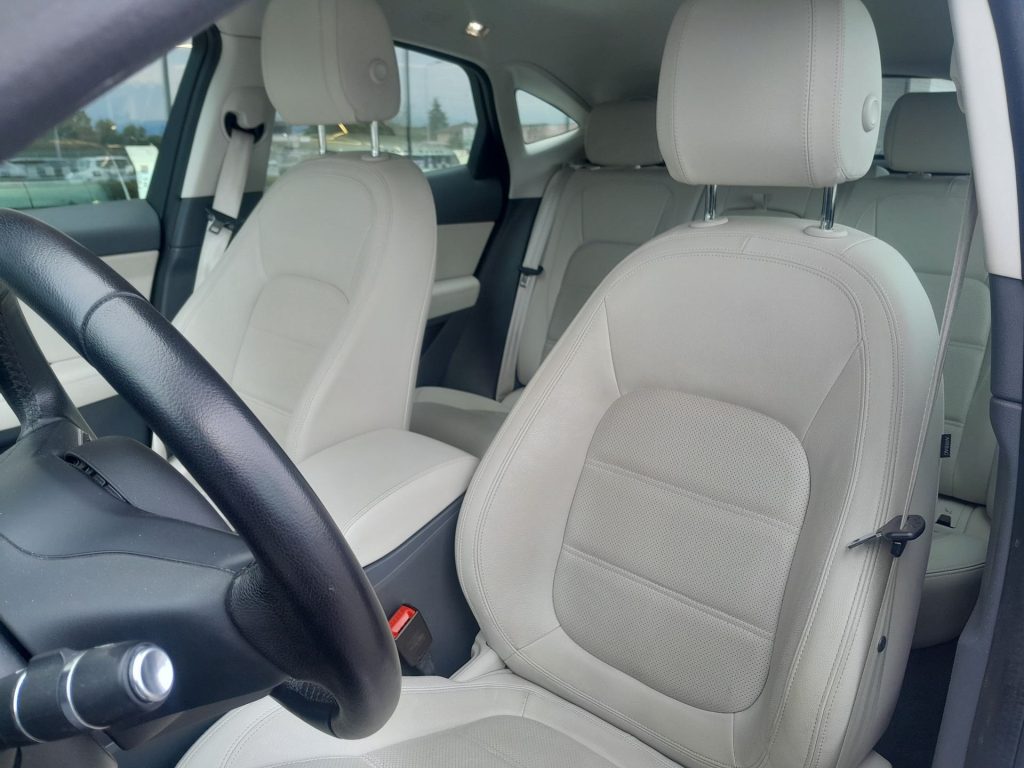 JAGUAR E-Pace 2.0D i4 150cv S - 15