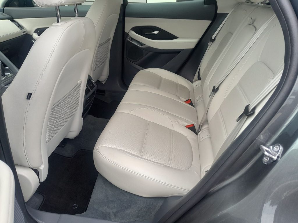 JAGUAR E-Pace 2.0D i4 150cv S - 20