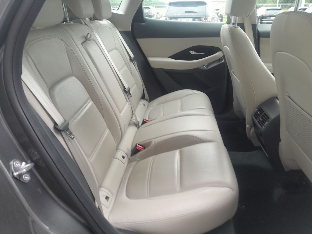 JAGUAR E-Pace 2.0D i4 150cv S - 21