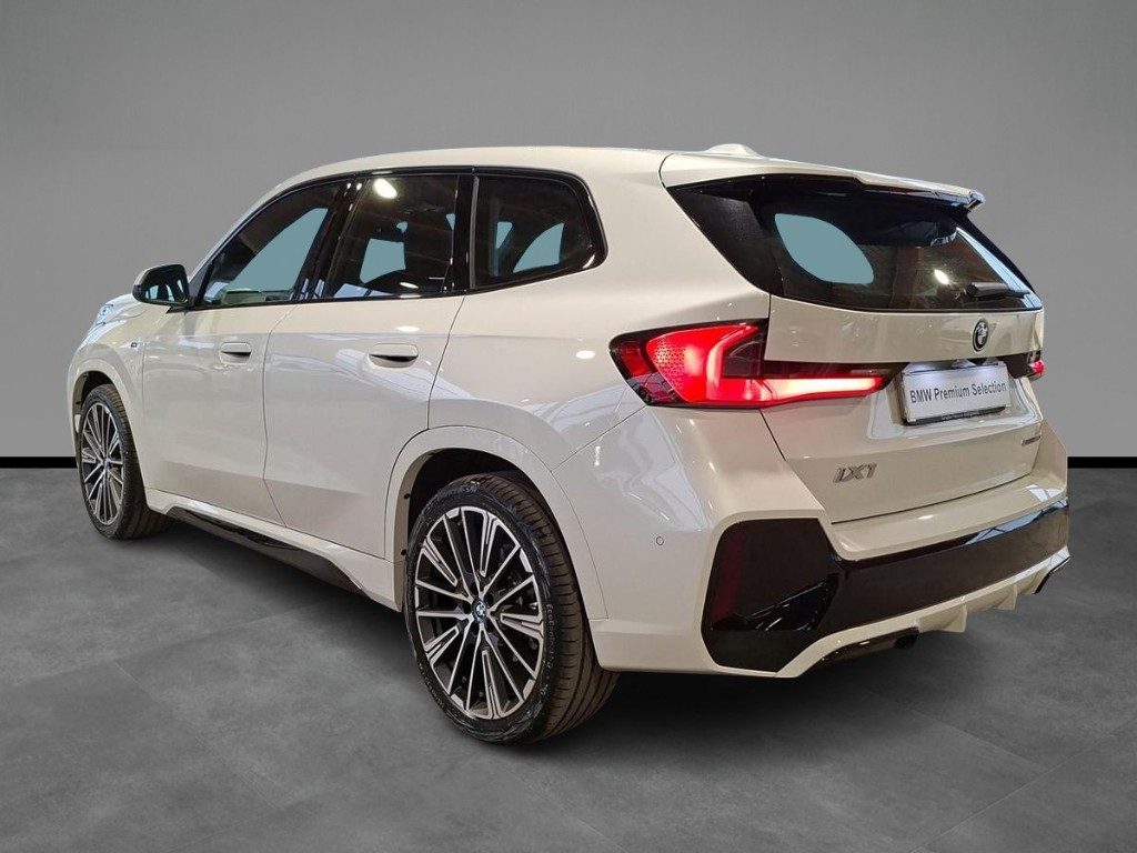 BMW iX1 eDrive 20 Msport Aut. + Tetto apr. - 4