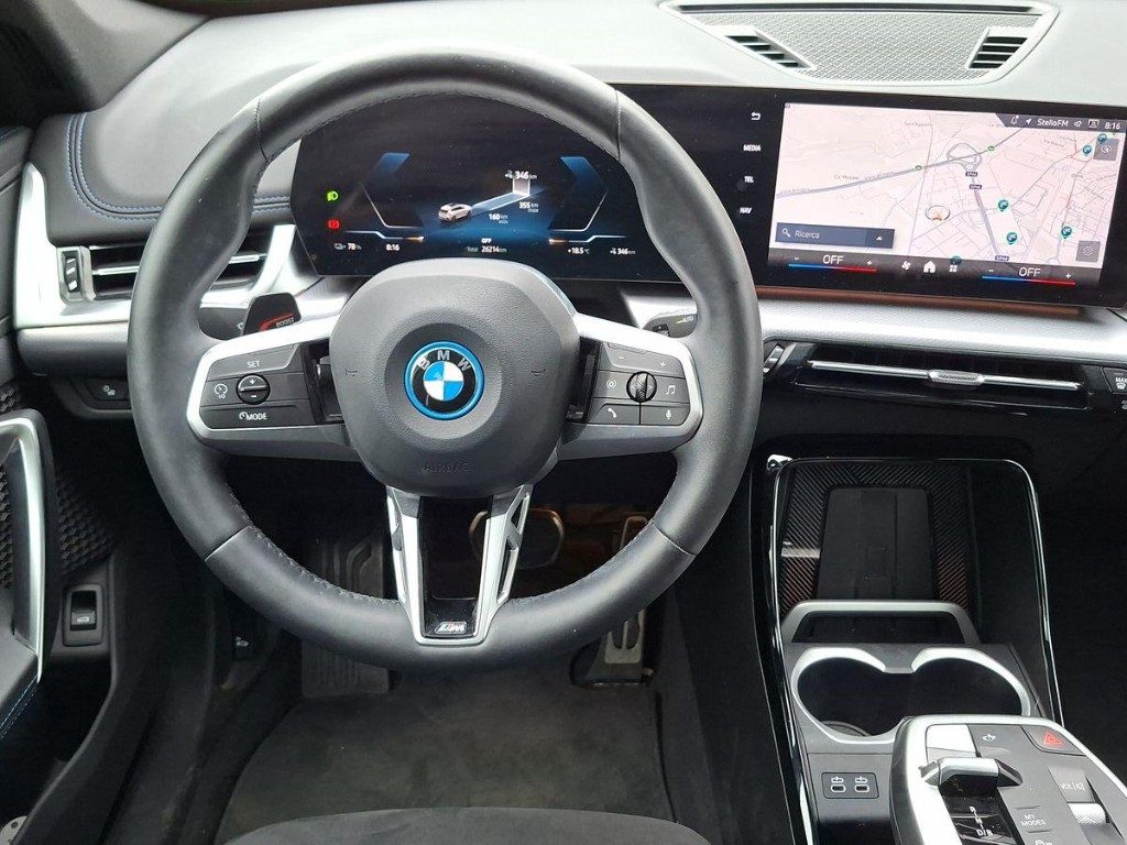 BMW iX1 eDrive 20 Msport Aut. + Tetto apr. - 11