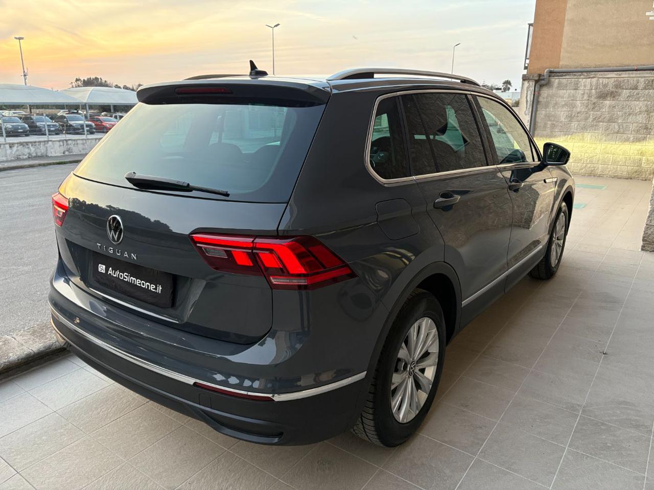 VOLKSWAGEN Tiguan 2.0 TDI 150 CV SCR DSG Life - 5