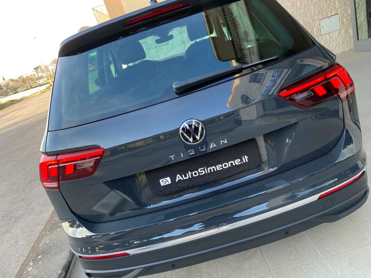 VOLKSWAGEN Tiguan 2.0 TDI 150 CV SCR DSG Life - 20
