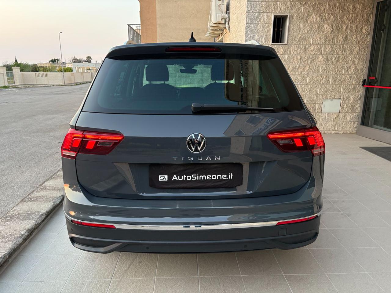 VOLKSWAGEN Tiguan 2.0 TDI 150 CV SCR DSG Life - 6