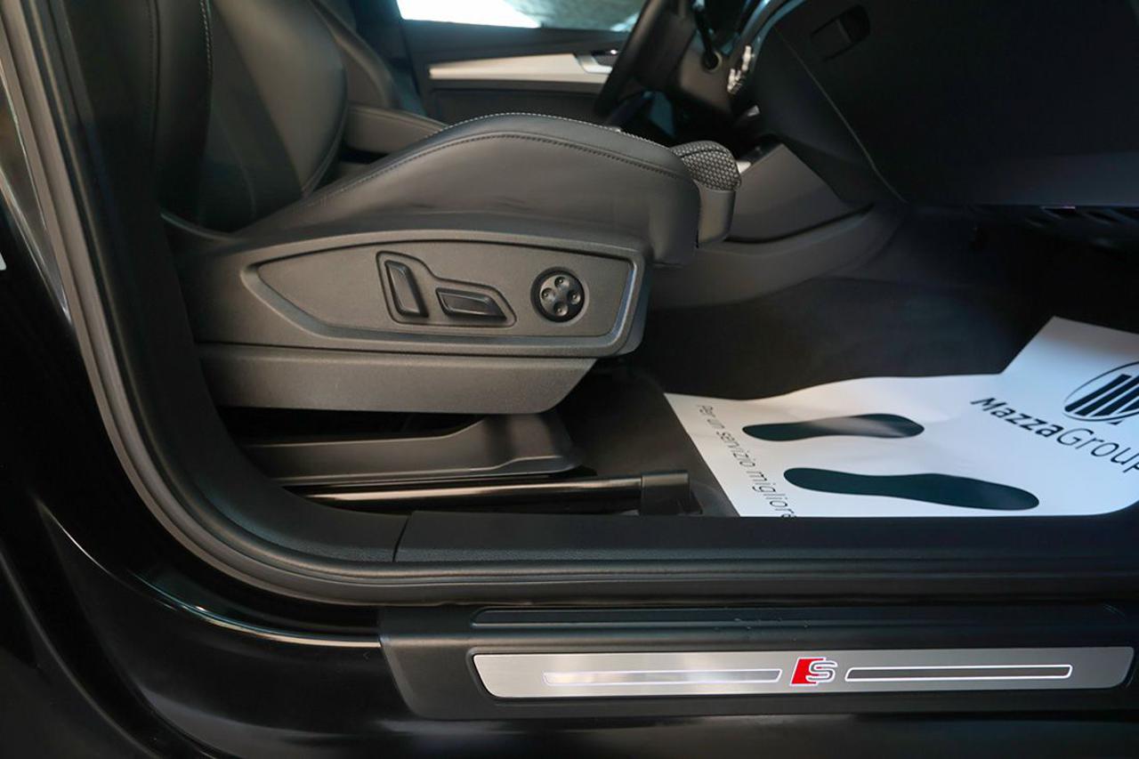 AUDI Q5 40 TDI Quattro S-Tronic S-Line Plus - 40