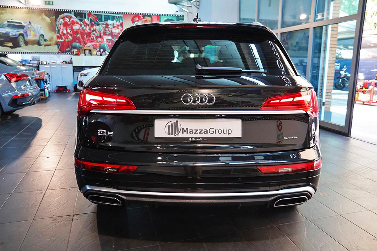 AUDI Q5 40 TDI Quattro S-Tronic S-Line Plus - 8