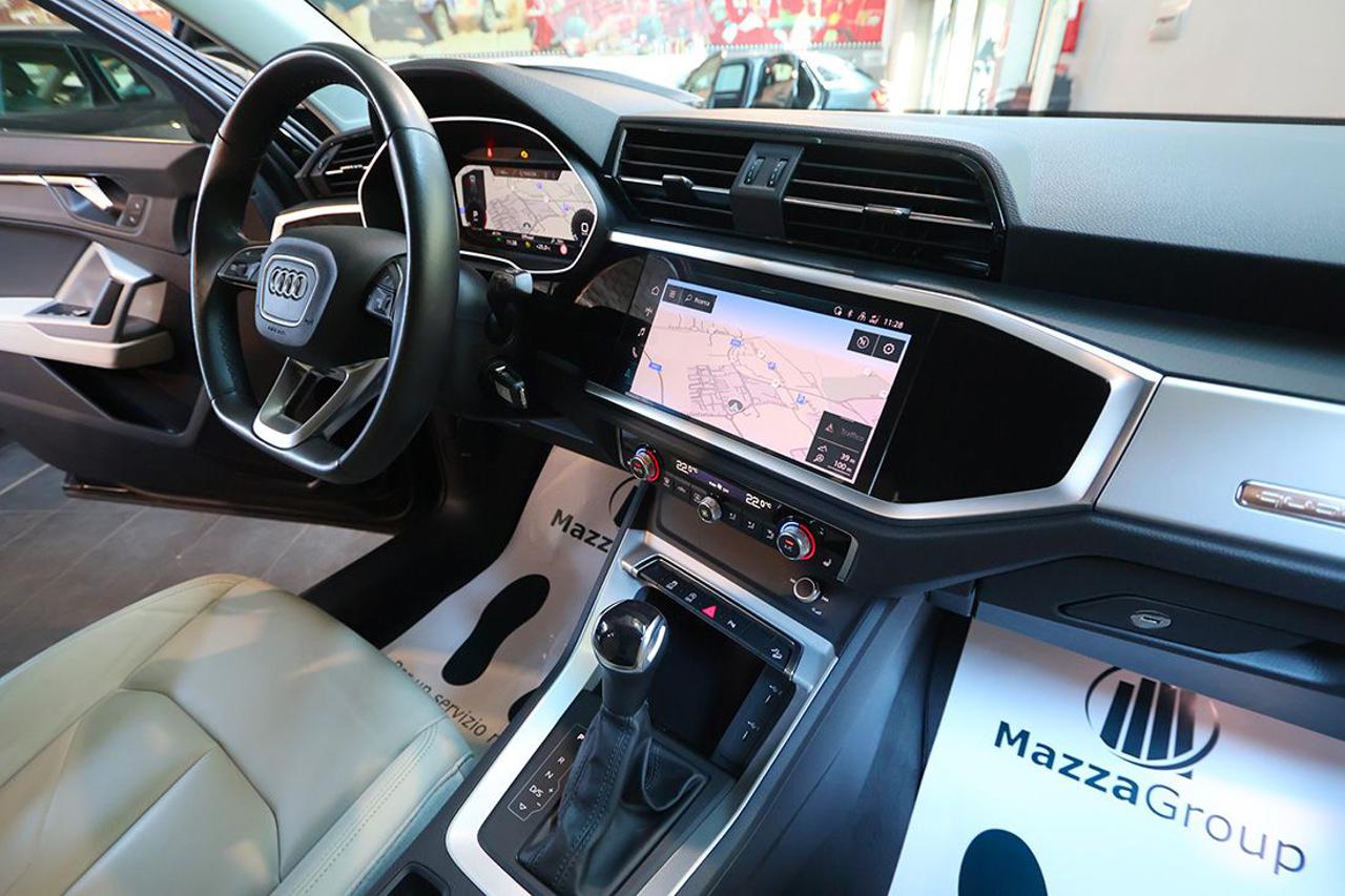 AUDI Q3 45 TFSI Quattro S-Tronic Business Advanced - 36