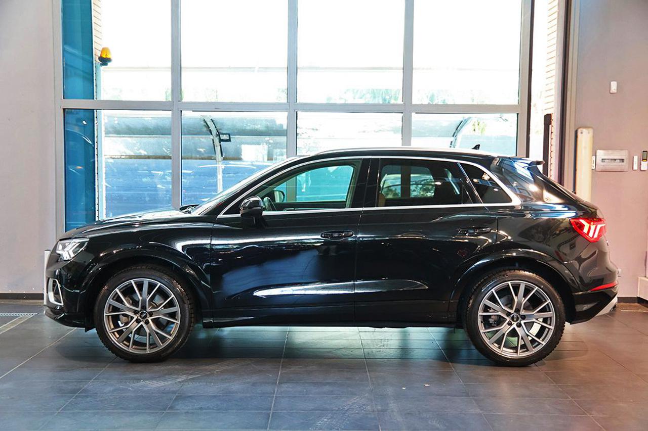 AUDI Q3 45 TFSI Quattro S-Tronic Business Advanced - 3
