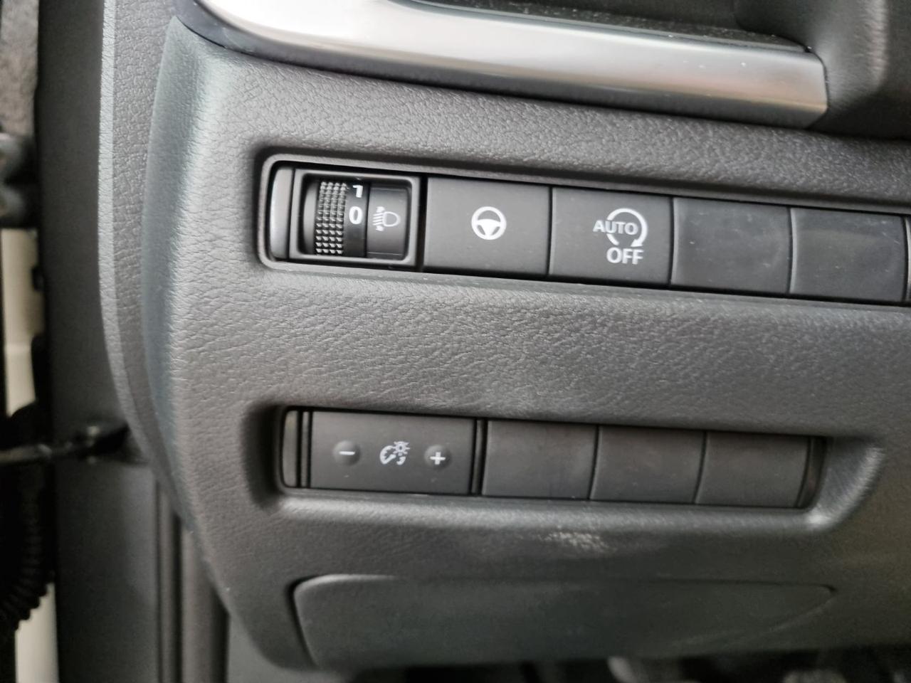 NISSAN Qashqai MHEV 140 CV N-Connecta - 11