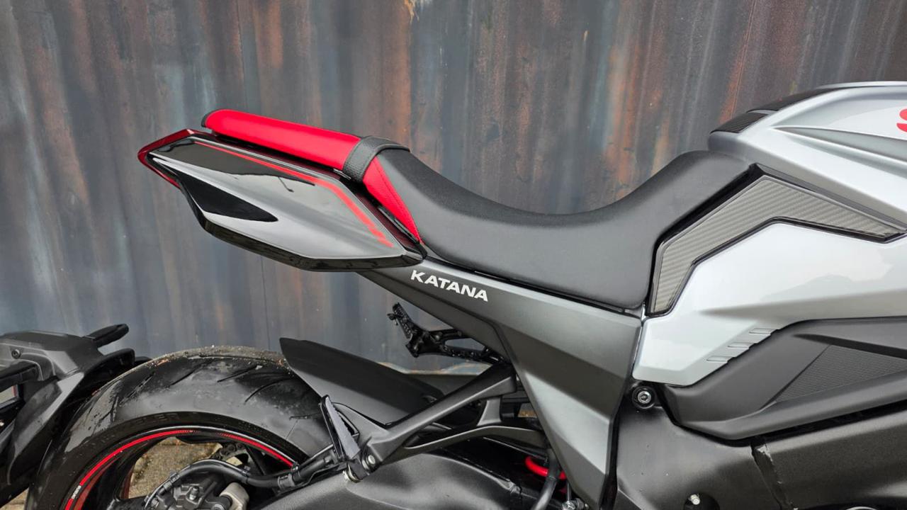 SUZUKI Katana Jindachi - 12