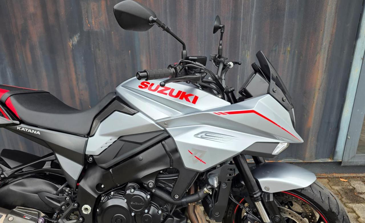SUZUKI Katana Jindachi - 13
