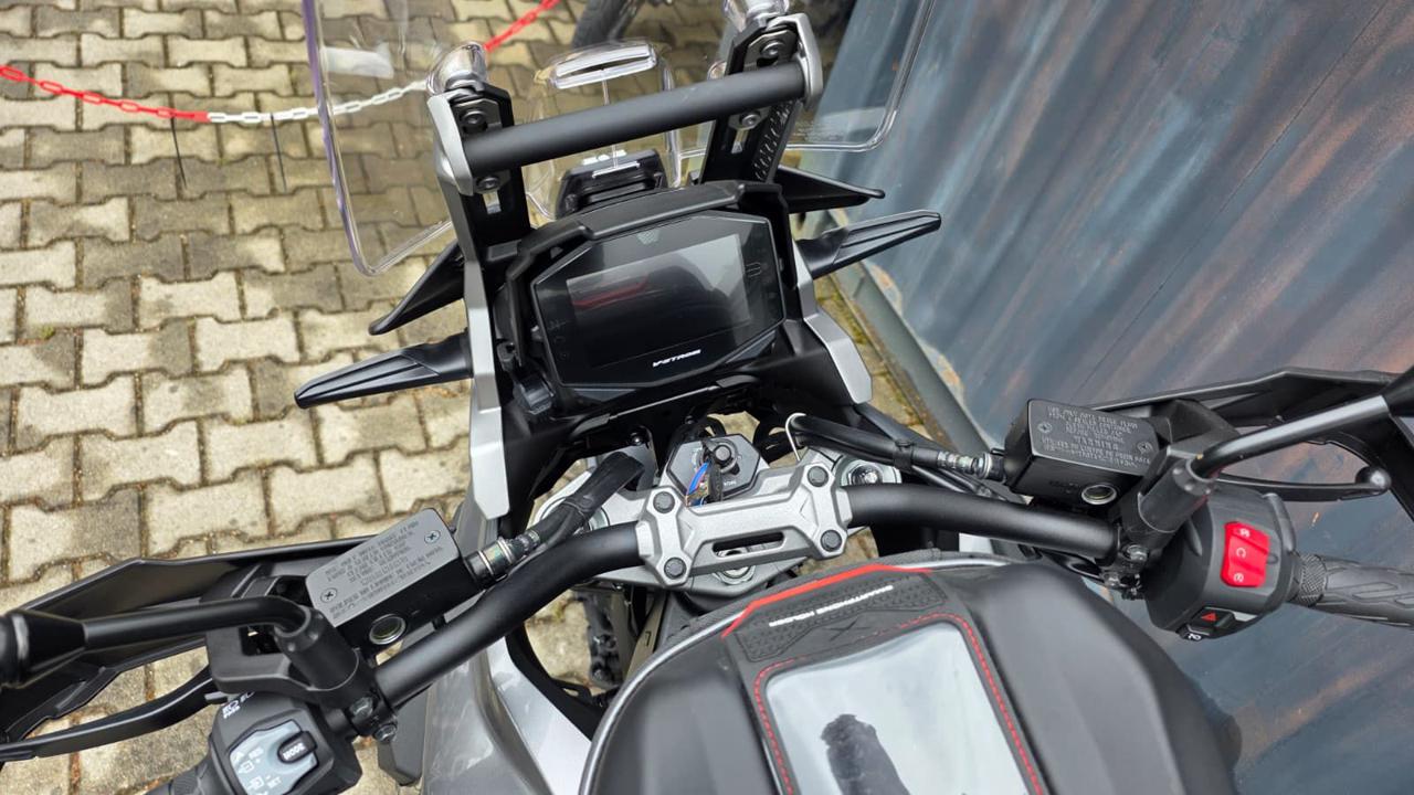 SUZUKI V-Strom 1050 XT - 7