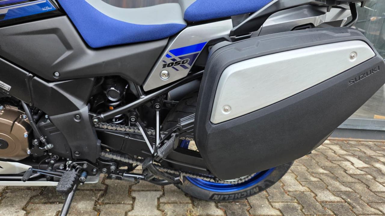 SUZUKI V-Strom 1050 XT - 15