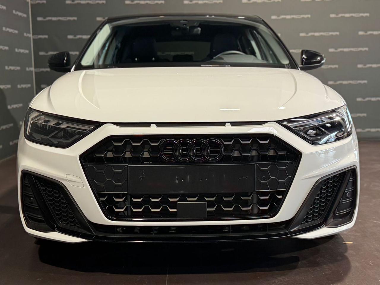 AUDI A1 SPB 30 TFSI S tronic Identity Black - 2