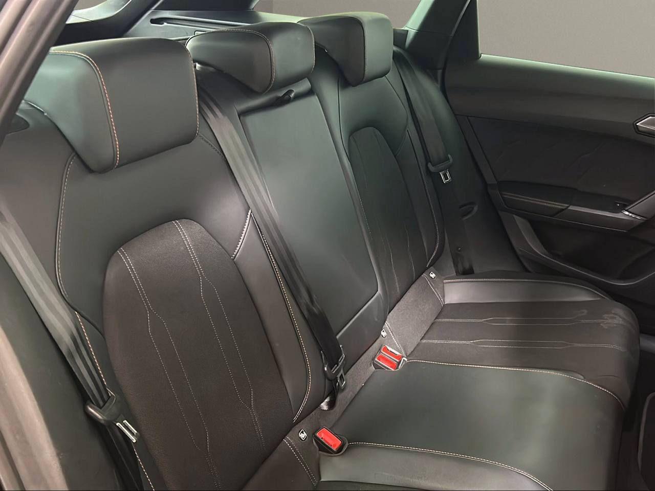 CUPRA Leon Sportstourer 1.5 Hybrid 150 CV DSG - 12
