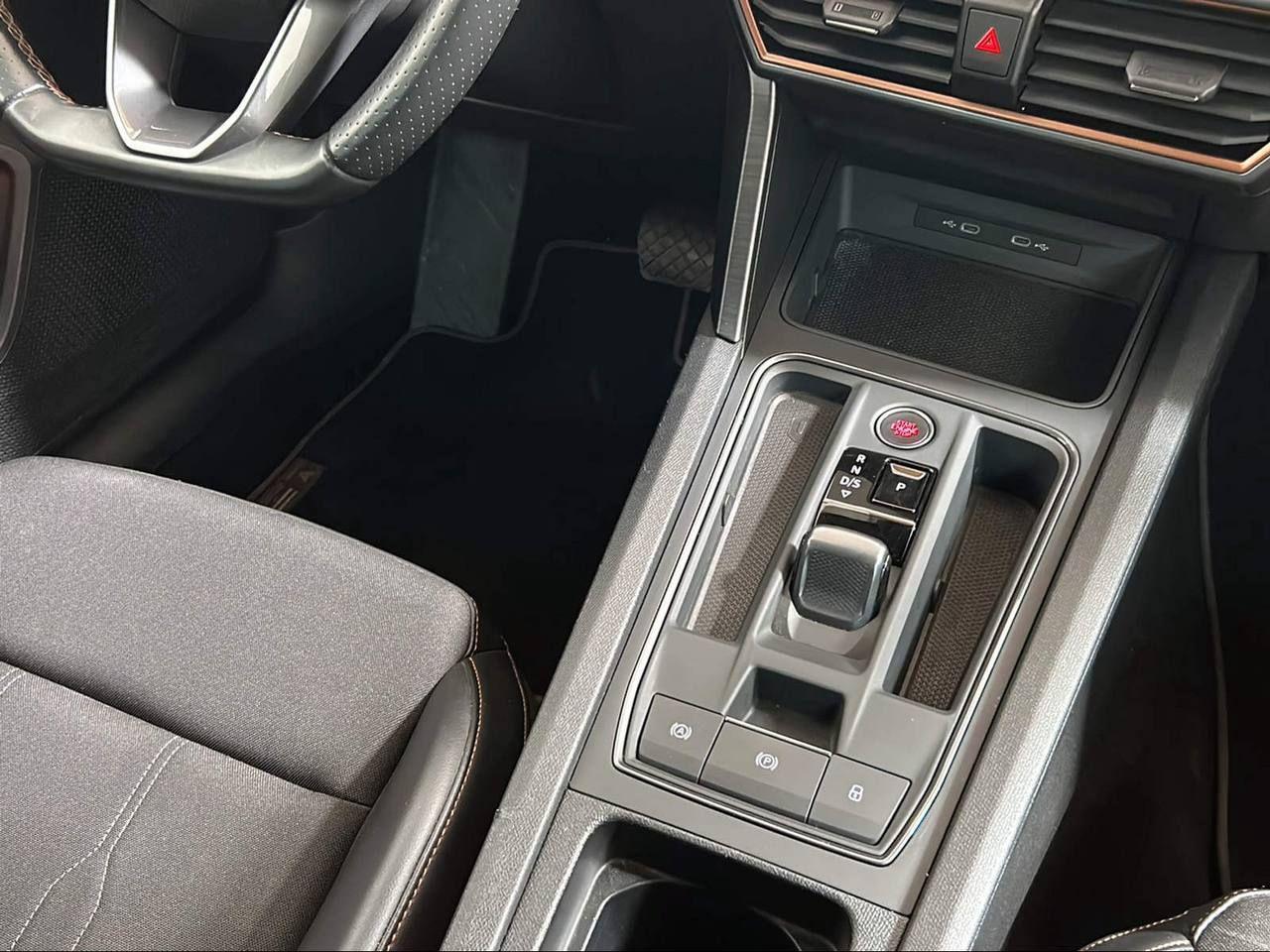 CUPRA Leon Sportstourer 1.5 Hybrid 150 CV DSG - 23
