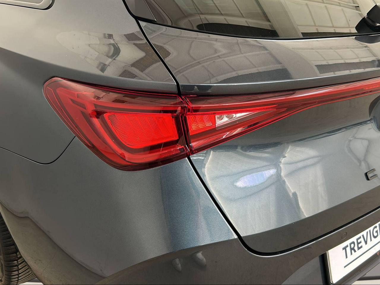 CUPRA Leon Sportstourer 1.5 Hybrid 150 CV DSG - 32