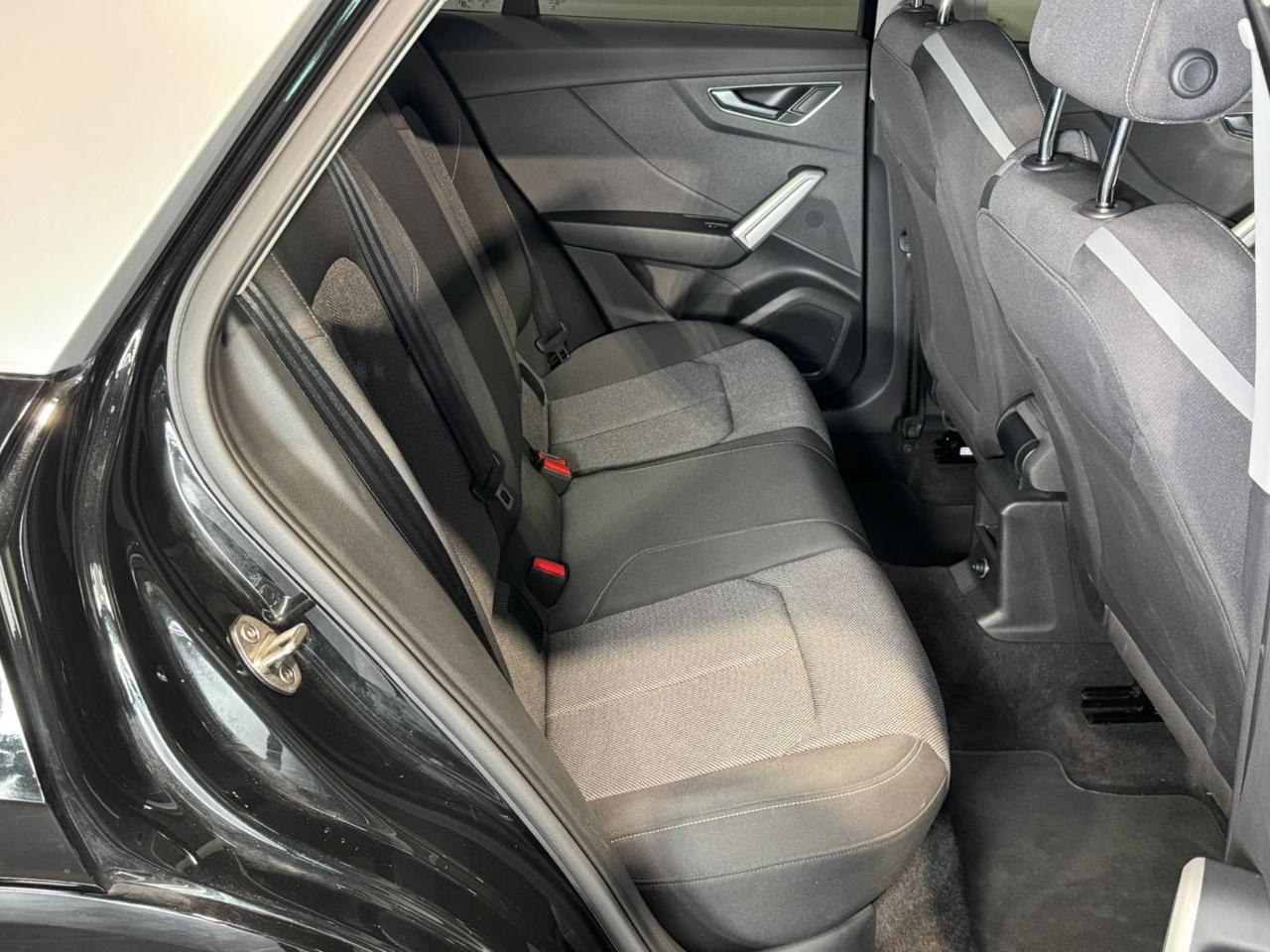 AUDI Q2 30 TFSI S-line - 13