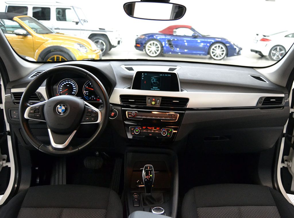 BMW X1 sDrive18d Business Automatica - Led - Navi ** - 5