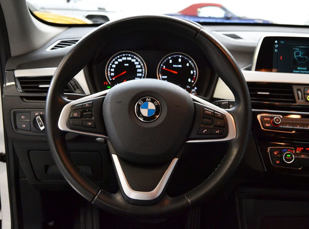 BMW X1 sDrive18d Business Automatica - Led - Navi ** - 10