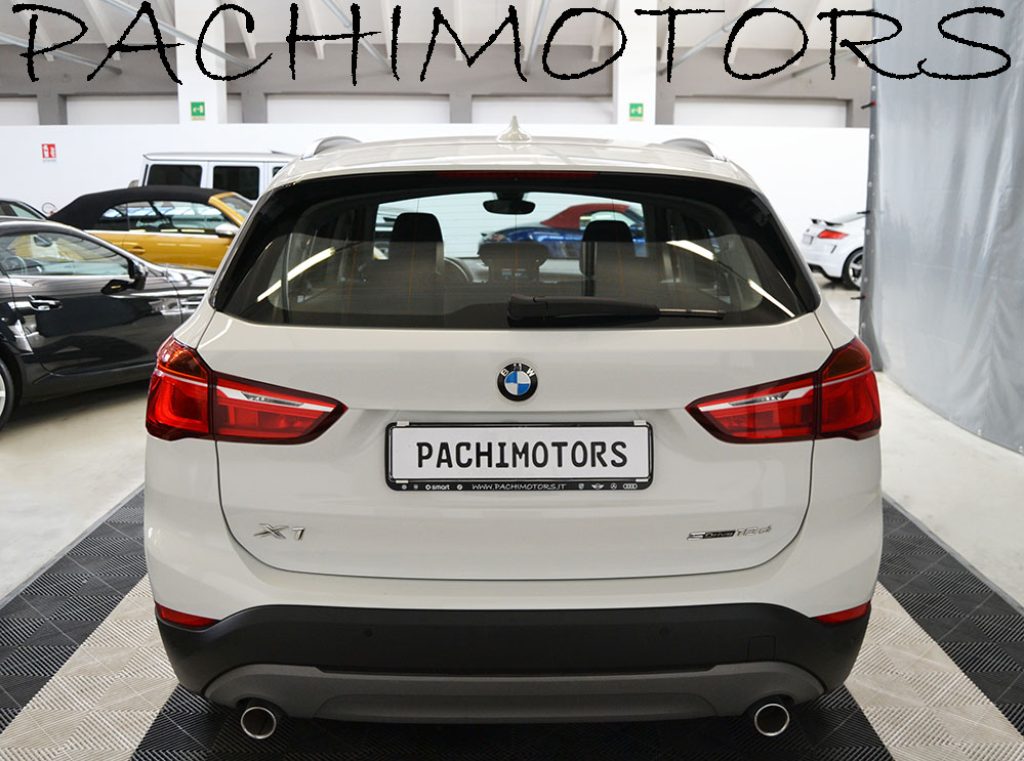 BMW X1 sDrive18d Business Automatica - Led - Navi ** - 15