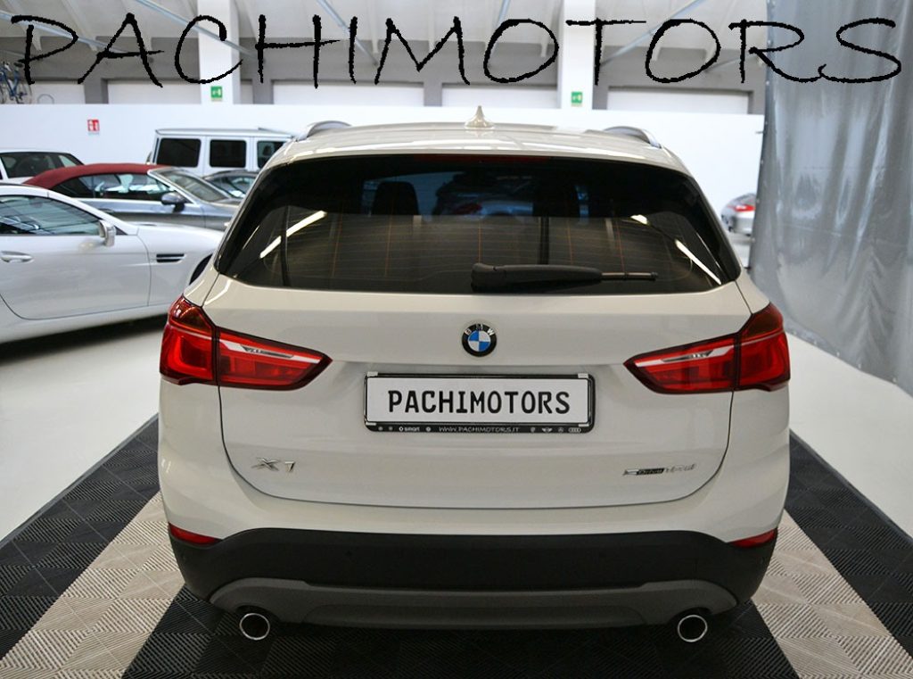 BMW X1 sDrive18d Business Automatica - Led - Navi ** - 15