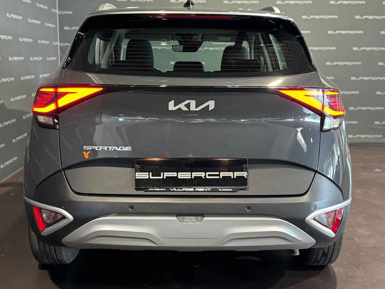 KIA Sportage 1.6 CRDi MHEV DCT Business - 4