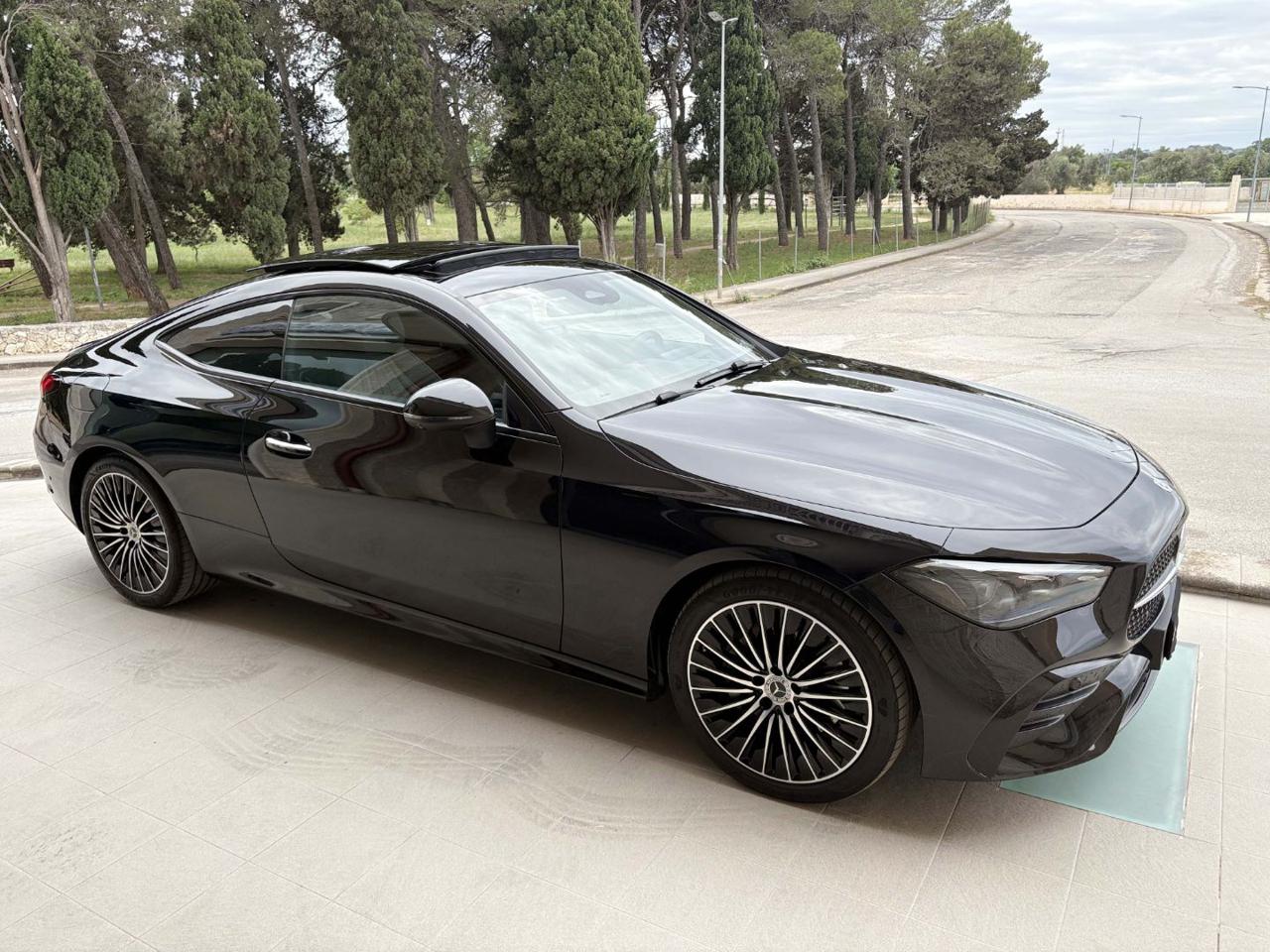 MERCEDES-BENZ CLE 220 d Coupé AMG Line Premium Plus TETTO-BURMESTER. - 3