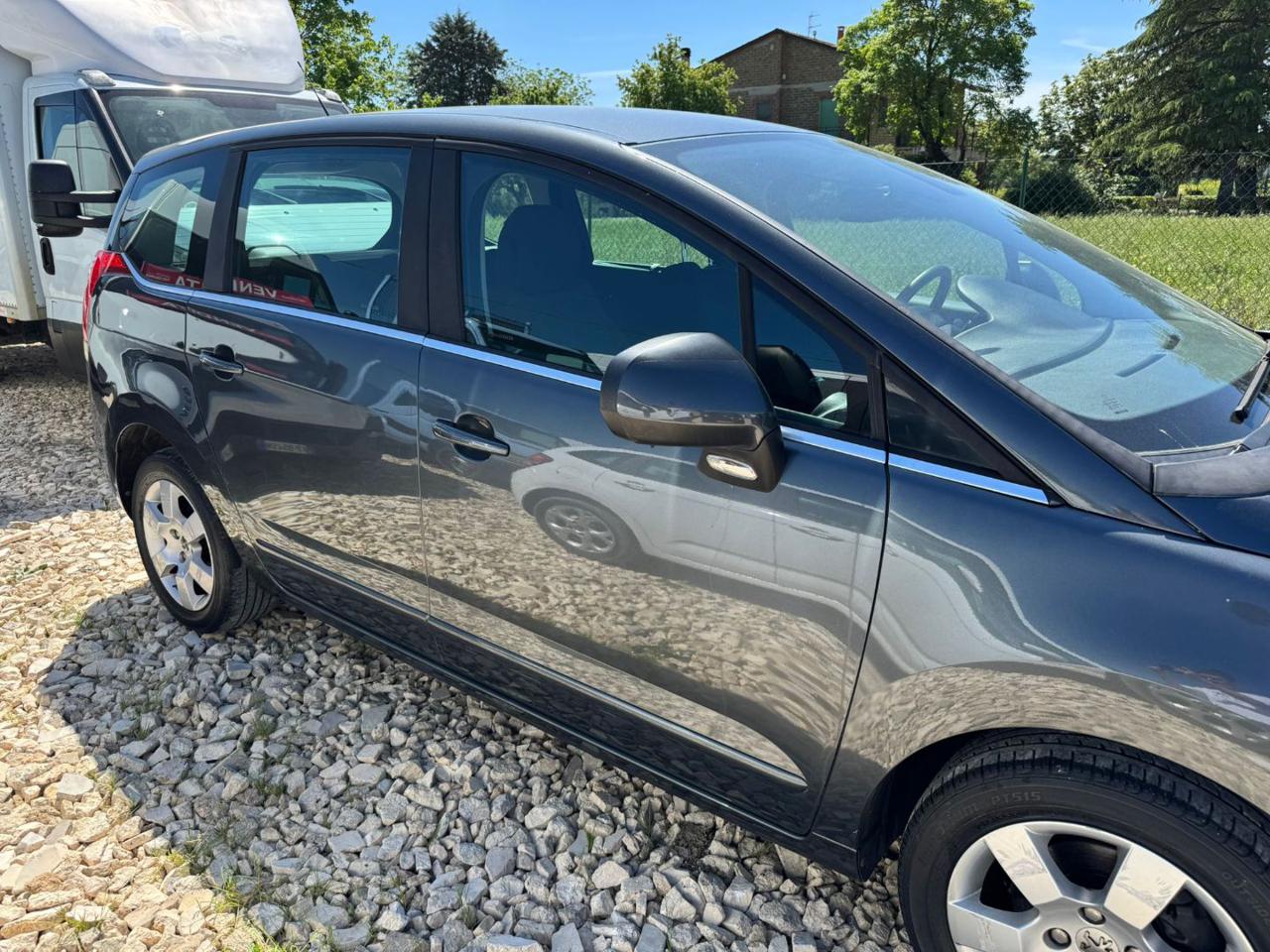 PEUGEOT 5008 1.6 HDi 112CV Business - 3