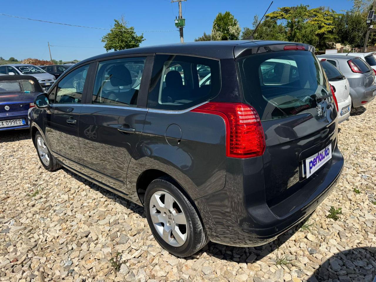 PEUGEOT 5008 1.6 HDi 112CV Business - 5