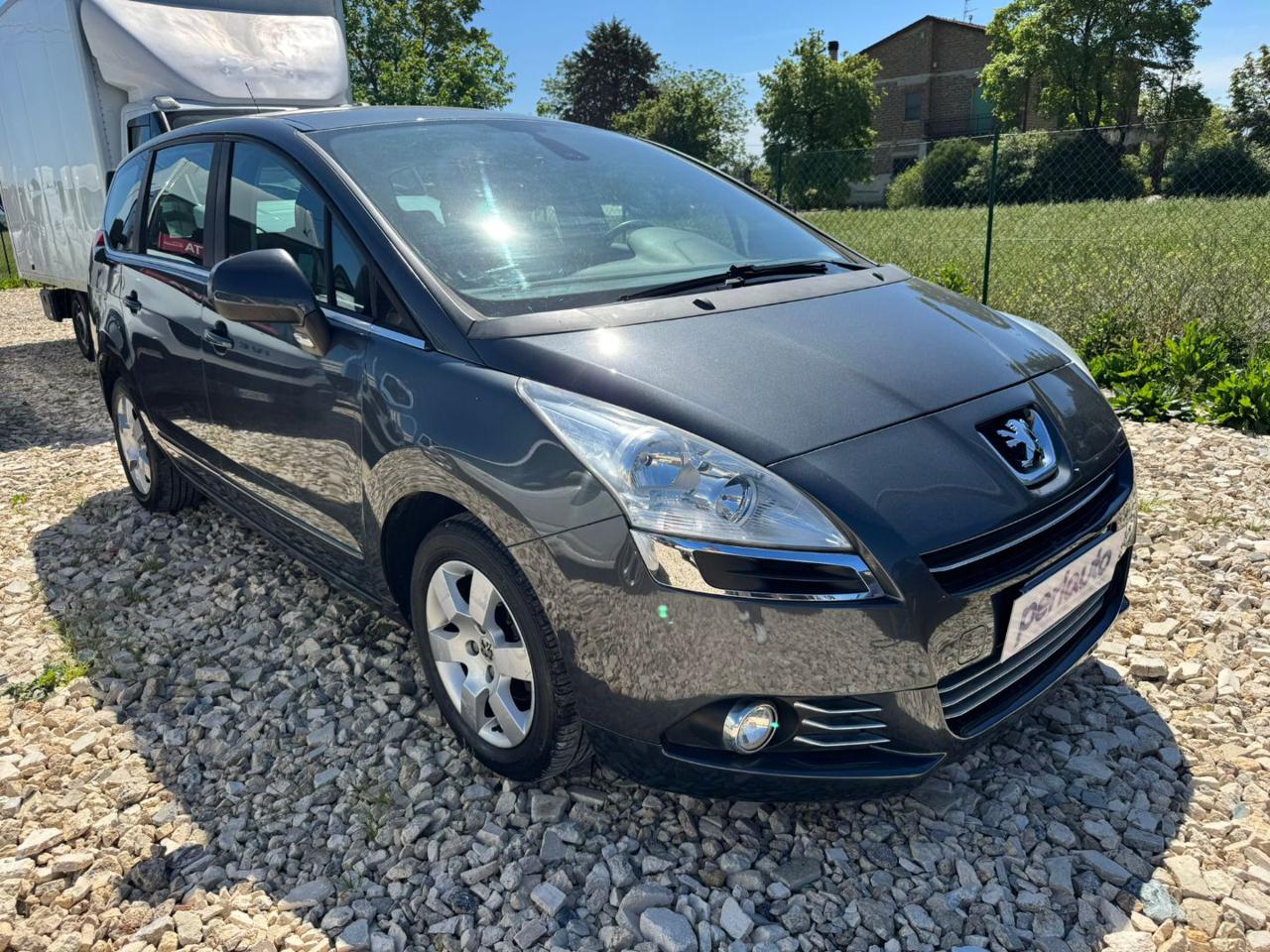 PEUGEOT 5008 1.6 HDi 112CV Business - 2