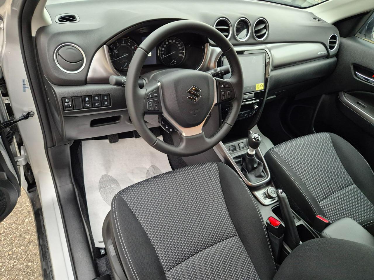 SUZUKI Vitara 1.4 Hybrid 4WD AllGrip Cool+ - 10