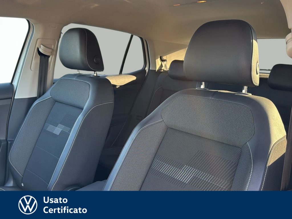 VOLKSWAGEN T-Cross 1.0 tsi style 110cv - 9