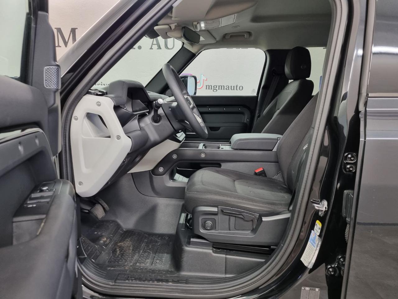 LAND ROVER Defender 110 2.0 SD4 240CV AWD Auto - 8