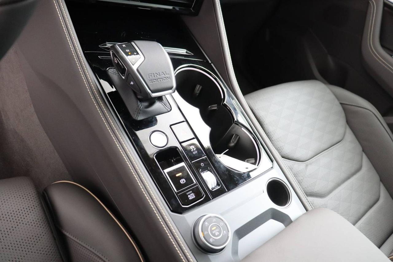 VOLKSWAGEN Touareg 3.0 V6 TDI SCR 210kW R-Line Final Edit - 2