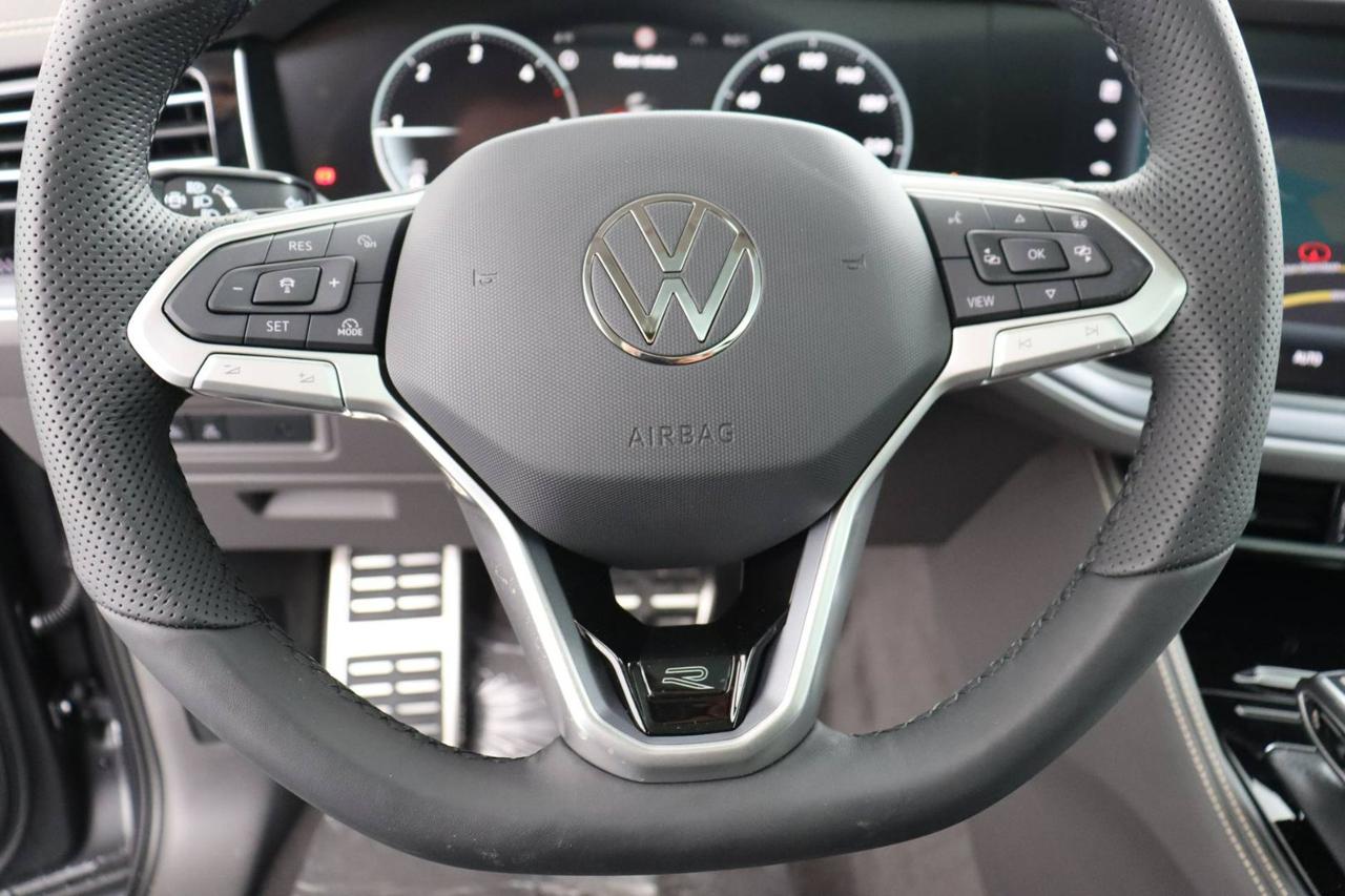 VOLKSWAGEN Touareg 3.0 V6 TDI SCR 210kW R-Line Final Edit - 11