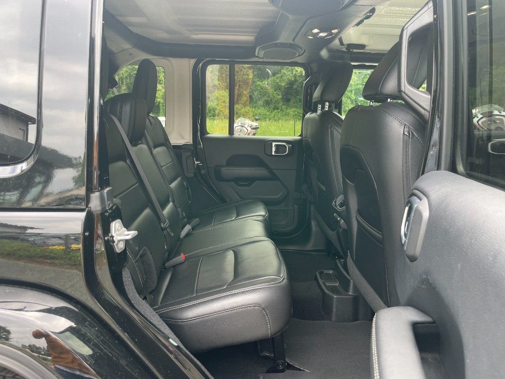 JEEP Wrangler Unlimited 2.2 Mjt II Sahara SOLO 63.500KM! - 13