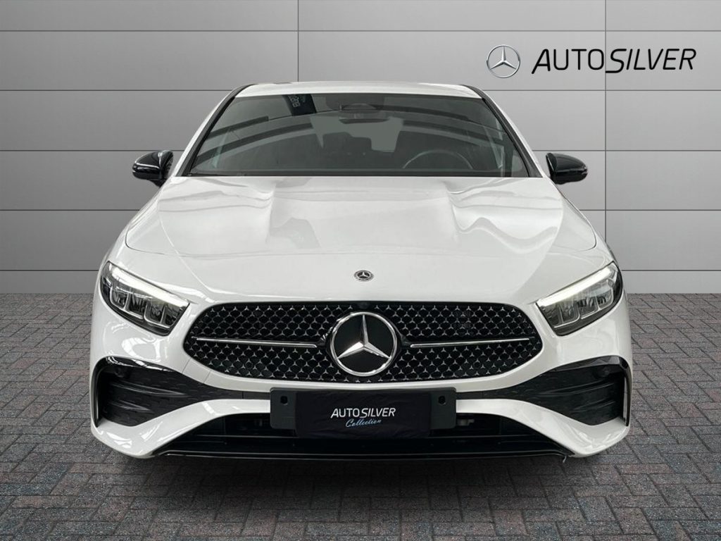 MERCEDES-BENZ A 180 d Automatic AMG Line Advanced Plus - 3