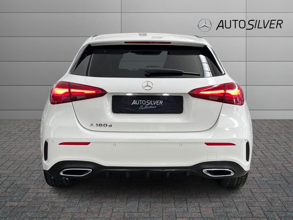 MERCEDES-BENZ A 180 d Automatic AMG Line Advanced Plus - 4