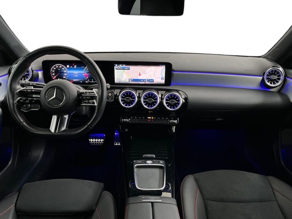 MERCEDES-BENZ A 180 d Automatic AMG Line Advanced Plus - 9