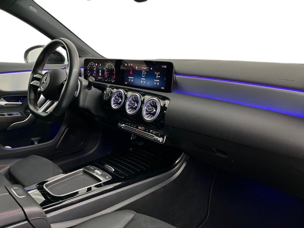 MERCEDES-BENZ A 180 d Automatic AMG Line Advanced Plus - 16