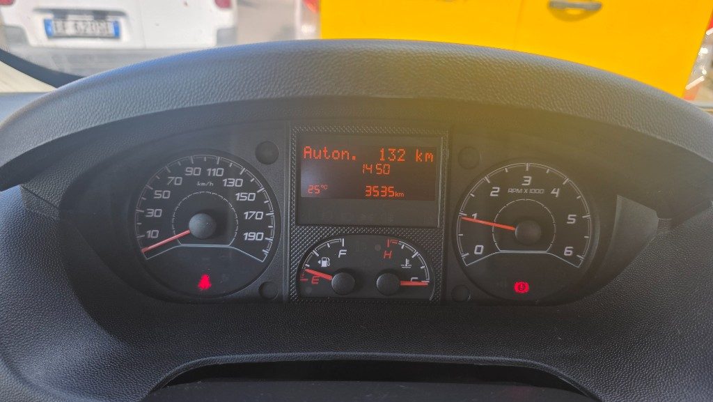 PEUGEOT Boxer 330 2.0 BlueHDi PC Cassone fisso L1 solo 3mila km! - 12