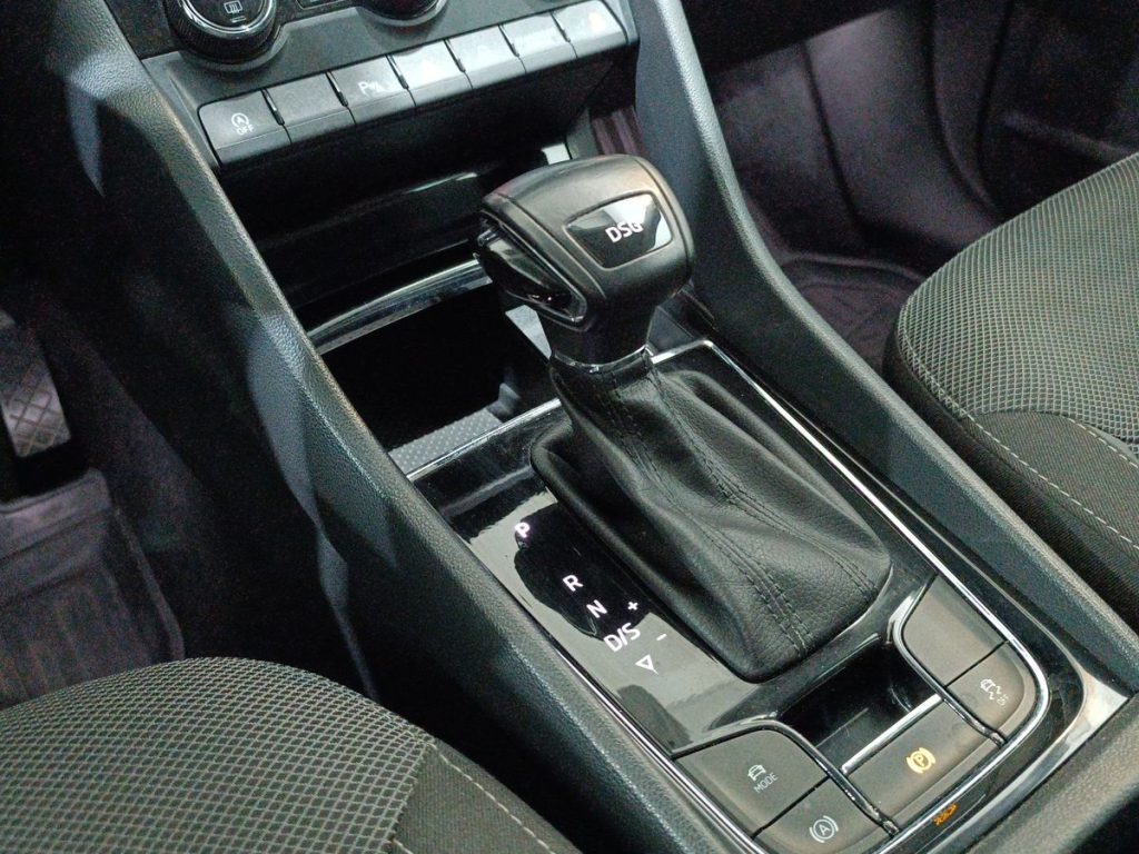 SKODA Kodiaq 2.0 TDI SCR DSG Executive - 8